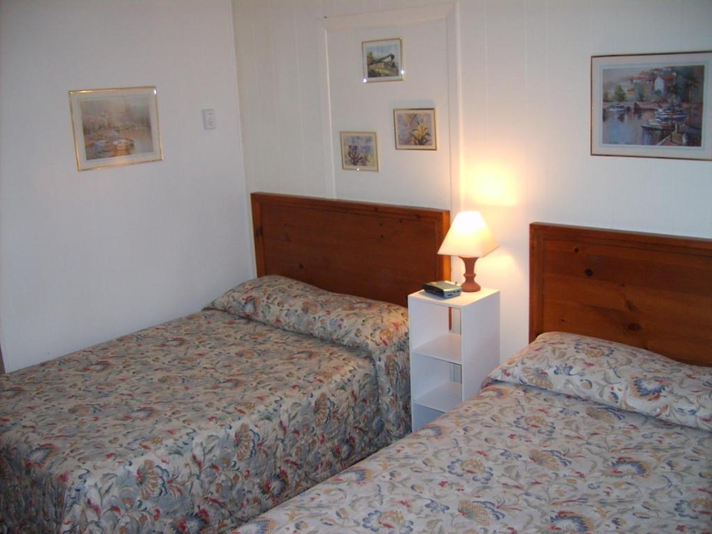 Capricorn Motel Royale 1000 Islands Motel Lansdowne