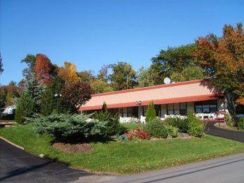 Capricorn Motel Royale 1000 Islands Motel