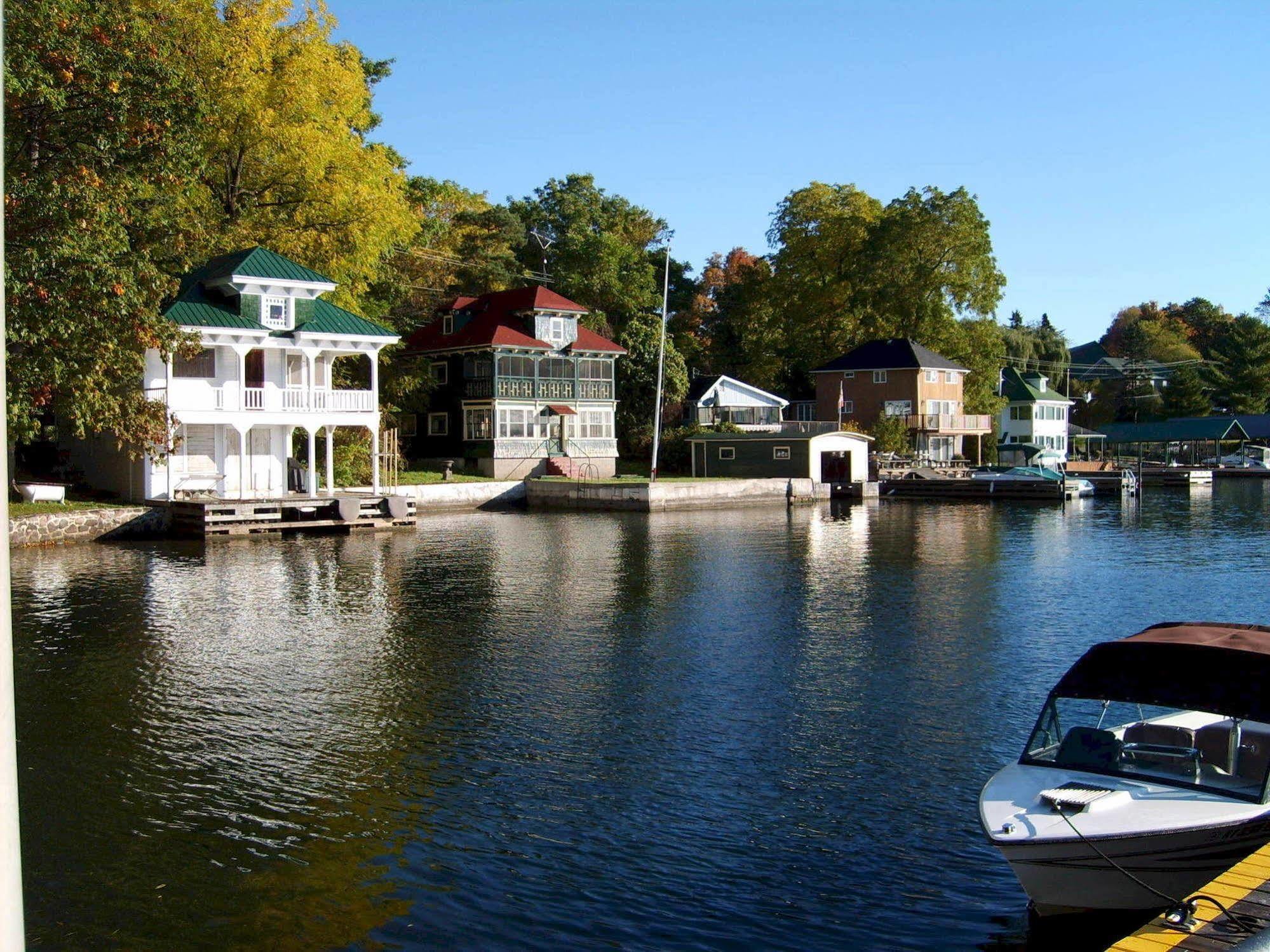 Capricorn Motel Royale 1000 Islands Motel 3*